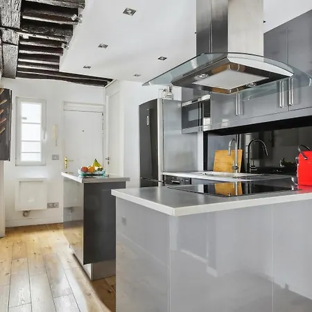 Bnbnook - Bright 2br Near Louvre & Pompidou Apartment *